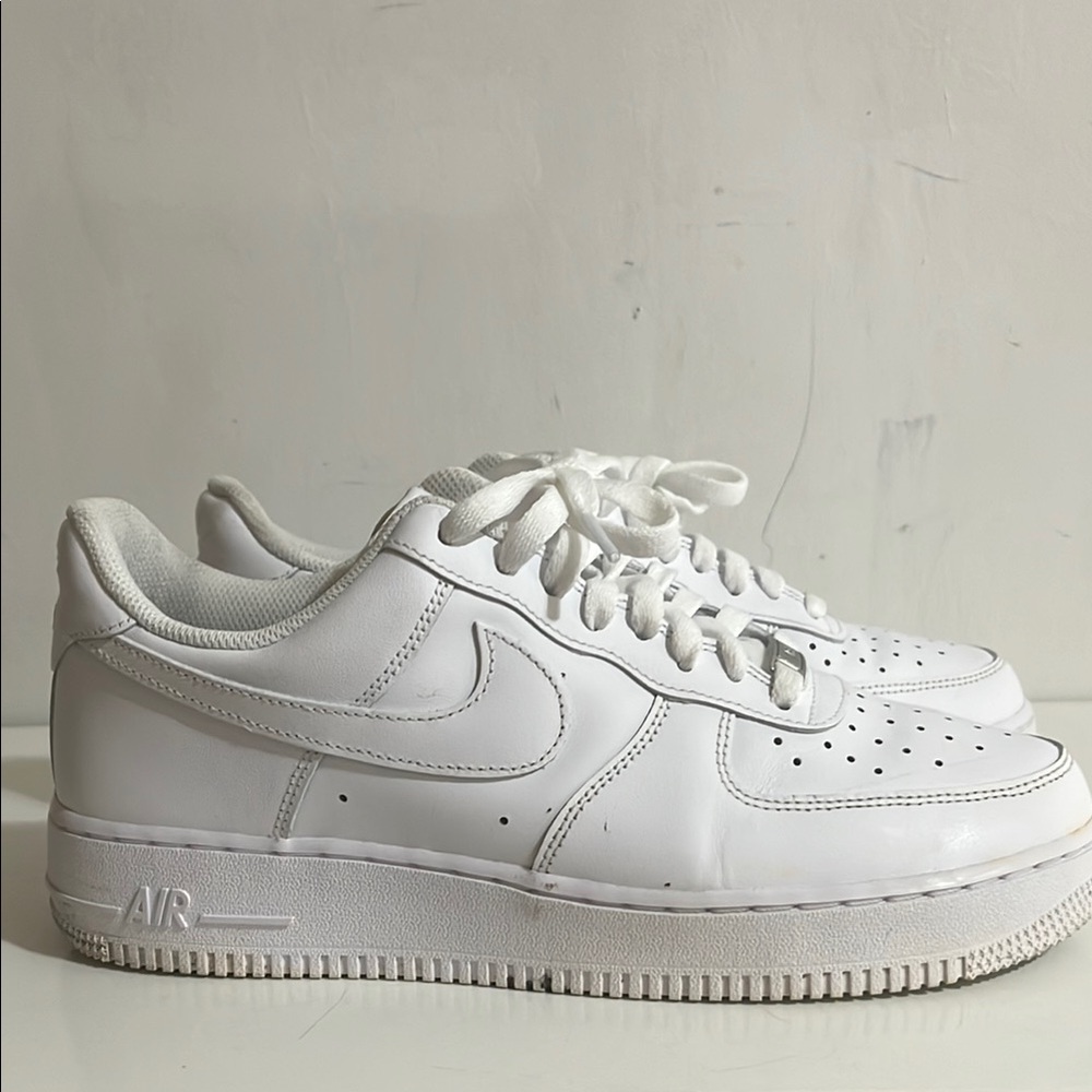 Authentic Nike Air Force 1 Low White Sneakers Size 9 men